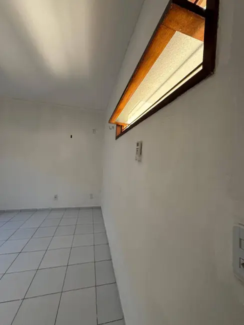 Casa com 3 quartos para alugar, 120m2 em Lagoa Nova, Natal - RN - imagem 3 Foto 3 de Casa com 3 quartos para alugar, 120m2 em Lagoa Nova, Natal - RN