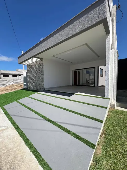 Foto 1 de Casa com 3 quartos à venda, 117m2 em Cajupiranga, Parnamirim - RN