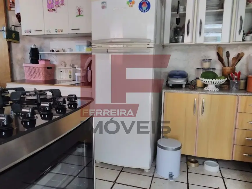 Casa com 2 quartos à venda, 210m2 em Vila Suiça, Francisco Morato - SP - imagem 5 Foto 5 de Casa com 2 quartos à venda, 210m2 em Vila Suiça, Francisco Morato - SP