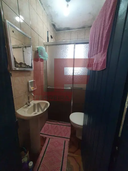 Casa com 2 quartos à venda, 80m2 em Jardim, Francisco Morato - SP - imagem 4 Foto 4 de Casa com 2 quartos à venda, 80m2 em Jardim, Francisco Morato - SP