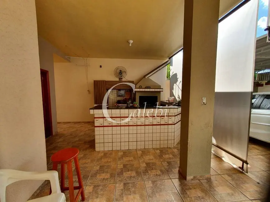 Casa com 3 quartos à venda, 319m2 em Mogi Guacu - SP - imagem 4 Foto 4 de Casa com 3 quartos à venda, 319m2 em Mogi Guacu - SP