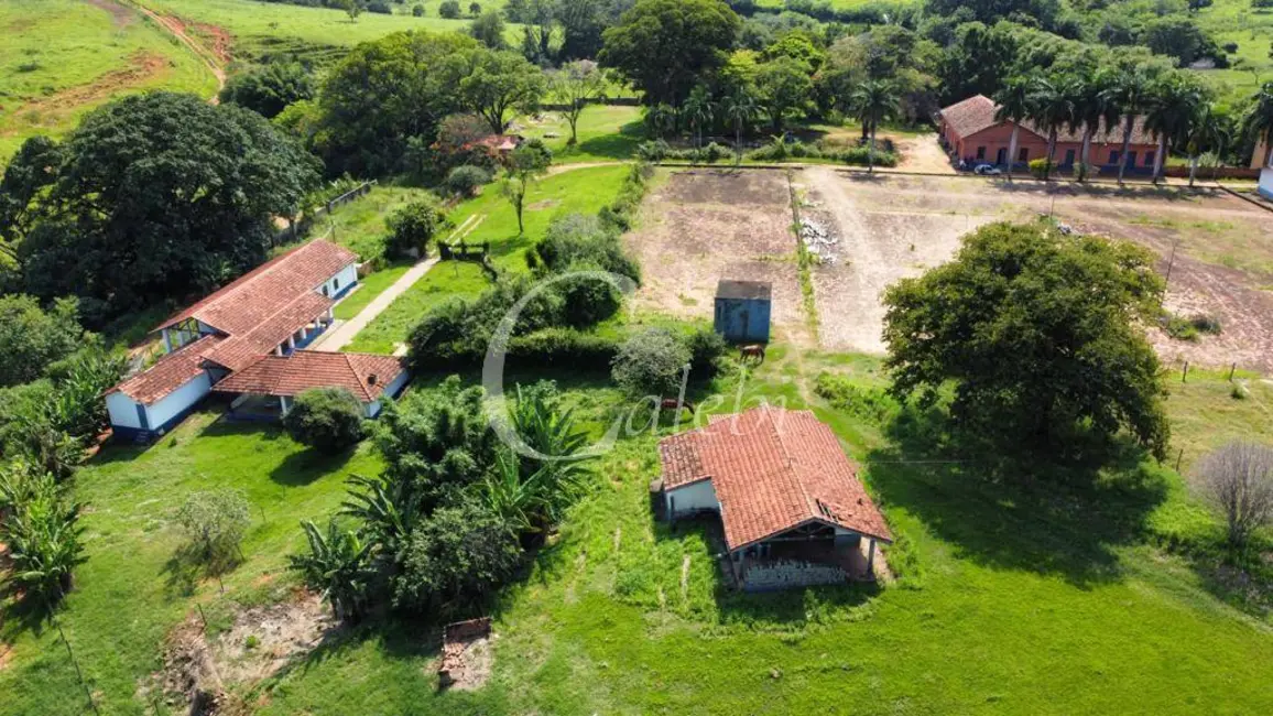 Foto 1 de Fazenda / Haras com 3 quartos à venda, 218m2 em Centro, Itapira - SP