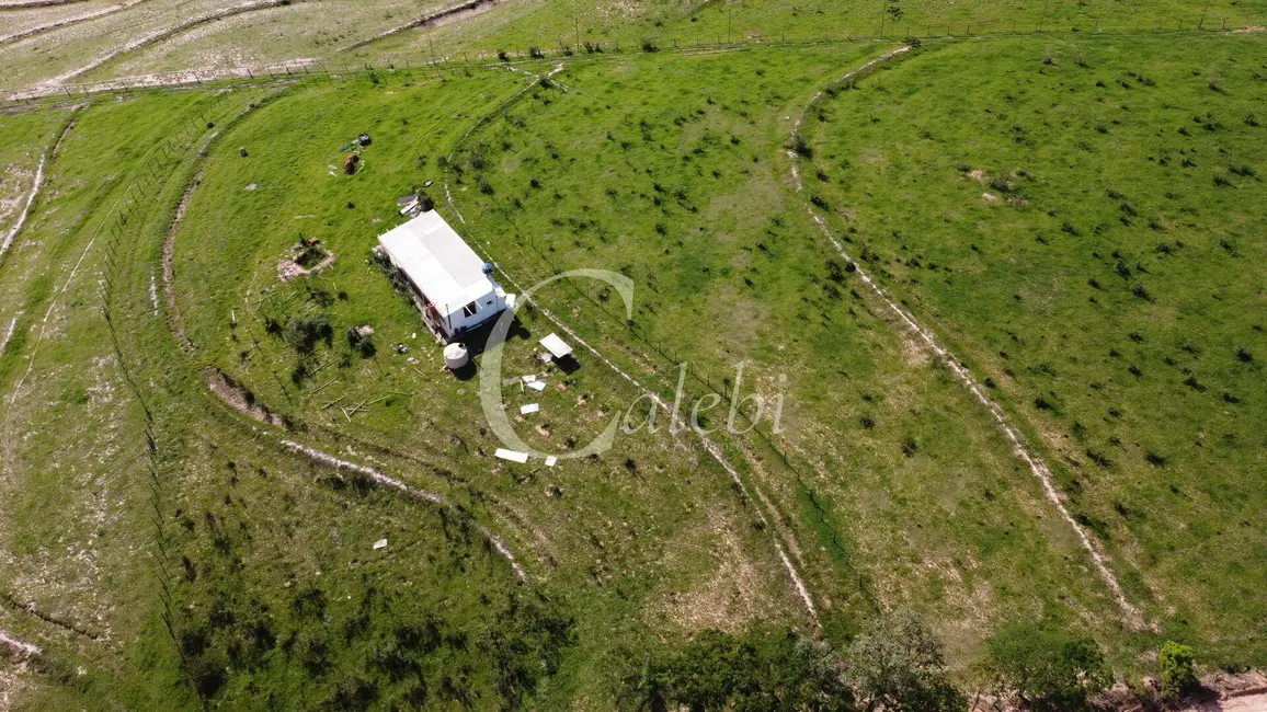 Sítio / Rancho com 1 quarto à venda em Artur Nogueira - SP - imagem 4 Foto 4 de Sítio / Rancho com 1 quarto à venda em Artur Nogueira - SP