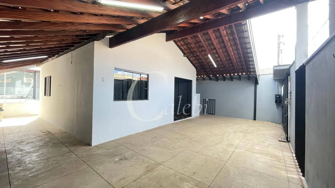 Foto 1 de Casa com 4 quartos à venda, 200m2 em Mogi Guacu - SP
