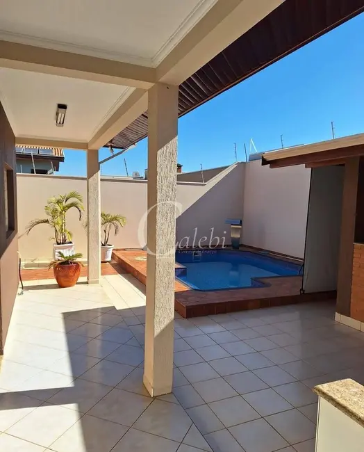 Foto 3 de Casa com 3 quartos à venda, 325m2 em Parque Guainco, Mogi Guacu - SP