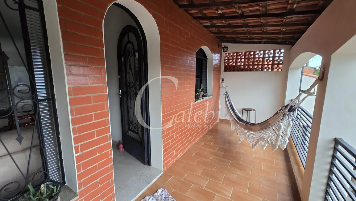 Foto 2 de Casa com 3 quartos à venda, 160m2 em Jardim Novo Itacolomi, Mogi Guacu - SP