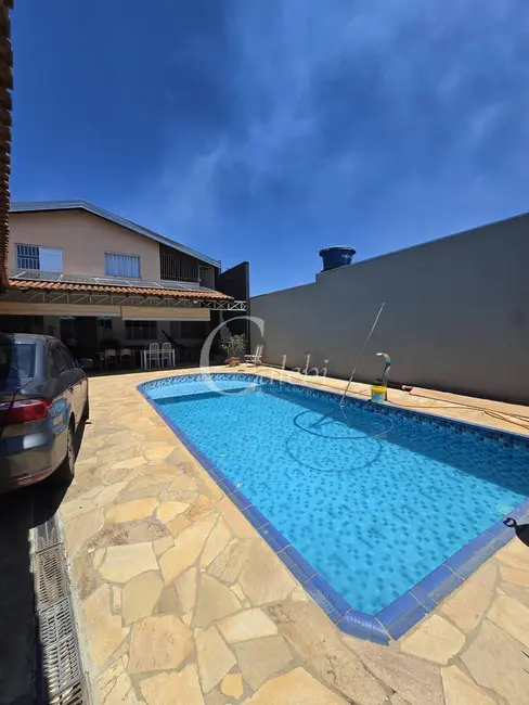 Foto 1 de Casa com 5 quartos à venda, 301m2 em Jardim Suécia, Mogi Guacu - SP