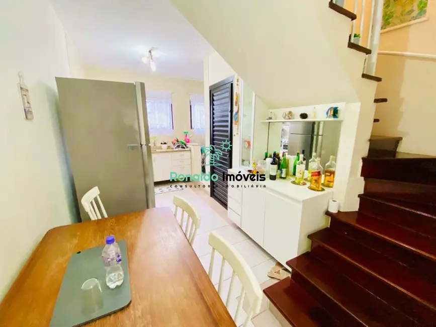 Casa com 2 quartos à venda, 83m2 em Centro, Bertioga - SP - imagem 5 Foto 5 de Casa com 2 quartos à venda, 83m2 em Centro, Bertioga - SP