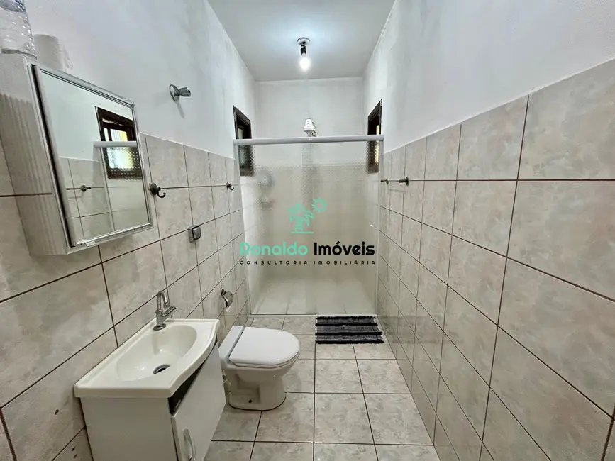 Foto 5 de Casa com 2 quartos à venda, 198m2 em Bertioga - SP