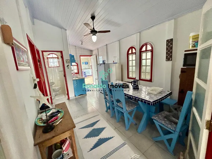 Casa com 2 quartos à venda, 156m2 em Centro, Bertioga - SP - imagem 6 Foto 6 de Casa com 2 quartos à venda, 156m2 em Centro, Bertioga - SP