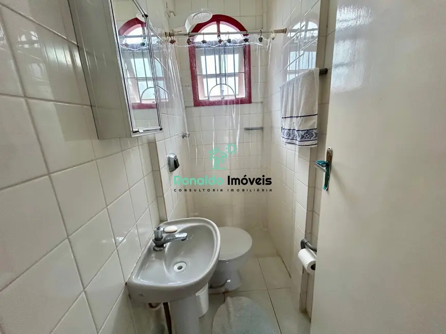 Casa com 2 quartos à venda, 156m2 em Centro, Bertioga - SP - imagem 9 Foto 9 de Casa com 2 quartos à venda, 156m2 em Centro, Bertioga - SP