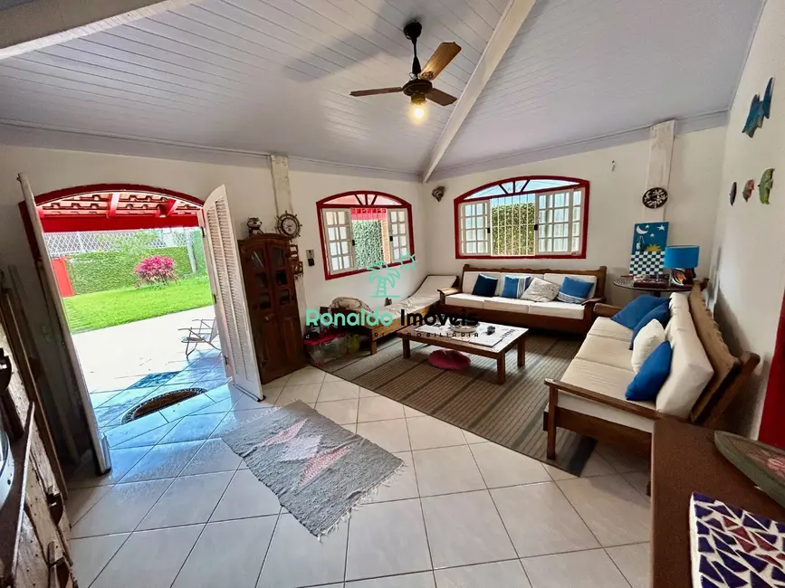 Casa com 2 quartos à venda, 156m2 em Centro, Bertioga - SP - imagem 4 Foto 4 de Casa com 2 quartos à venda, 156m2 em Centro, Bertioga - SP