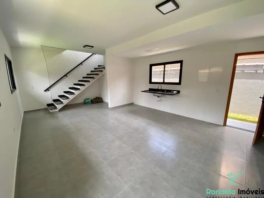 Casa com 2 quartos à venda, 80m2 em Bertioga - SP - imagem 5 Foto 5 de Casa com 2 quartos à venda, 80m2 em Bertioga - SP