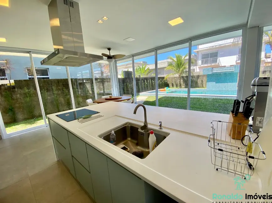 Casa de Condomínio com 4 quartos à venda, 286m2 em Bertioga - SP - imagem 8 Foto 8 de Casa de Condomínio com 4 quartos à venda, 286m2 em Bertioga - SP