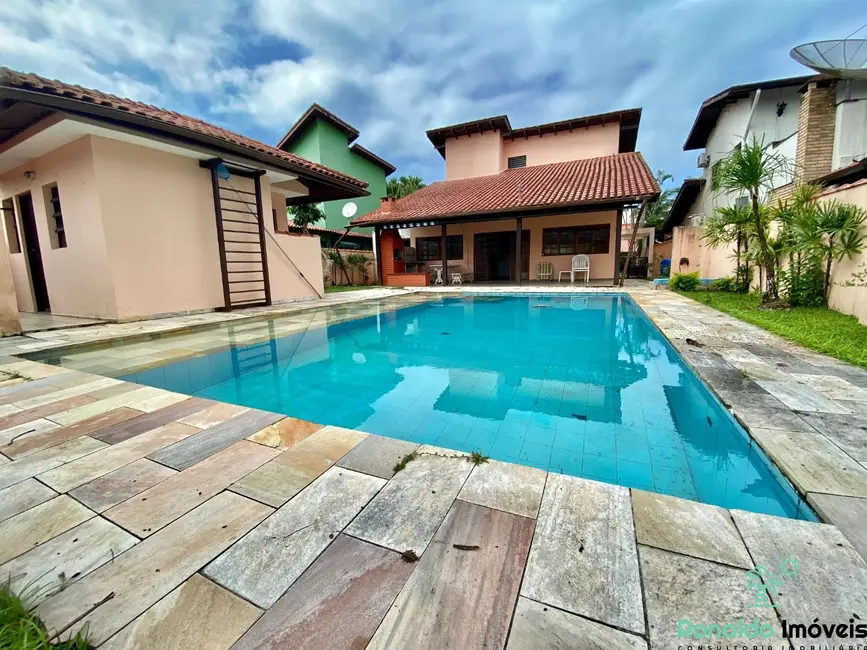 Foto 3 de Casa com 3 quartos à venda, 191m2 em Bertioga - SP