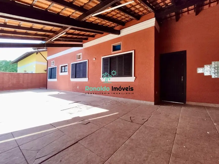 Casa com 3 quartos à venda, 180m2 em Centro, Bertioga - SP - imagem 3 Foto 3 de Casa com 3 quartos à venda, 180m2 em Centro, Bertioga - SP