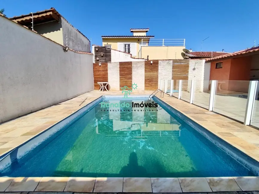 Casa com 3 quartos à venda, 180m2 em Centro, Bertioga - SP - imagem 6 Foto 6 de Casa com 3 quartos à venda, 180m2 em Centro, Bertioga - SP