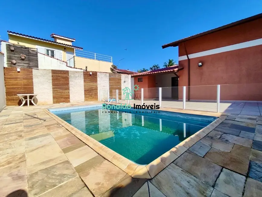 Casa com 3 quartos à venda, 180m2 em Centro, Bertioga - SP - imagem 5 Foto 5 de Casa com 3 quartos à venda, 180m2 em Centro, Bertioga - SP