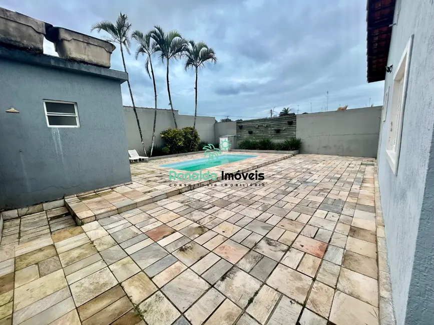 Casa com 2 quartos à venda, 156m2 em Centro, Bertioga - SP - imagem 4 Foto 4 de Casa com 2 quartos à venda, 156m2 em Centro, Bertioga - SP