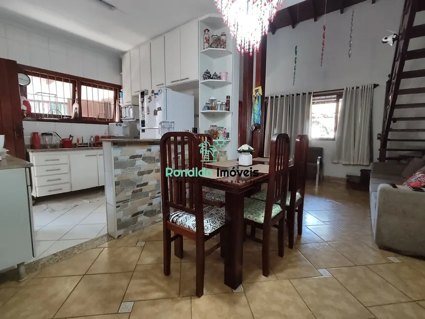 Foto 2 de Casa com 4 quartos à venda, 130m2 em Centro, Bertioga - SP