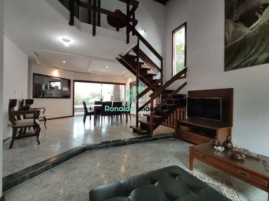 Casa de Condomínio com 4 quartos à venda, 325m2 em Bertioga - SP - imagem 3 Foto 3 de Casa de Condomínio com 4 quartos à venda, 325m2 em Bertioga - SP