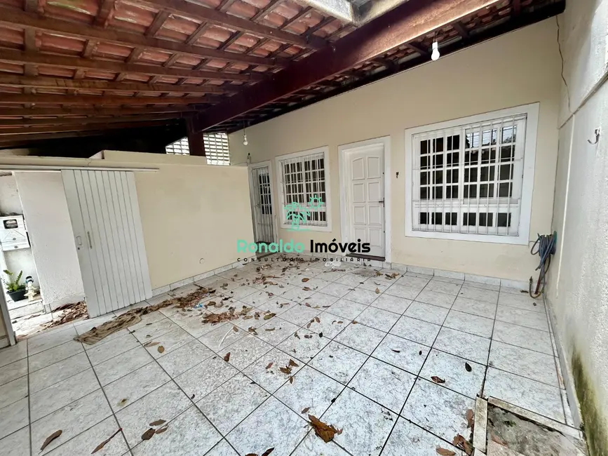 Casa com 2 quartos à venda, 119m2 em Centro, Bertioga - SP - imagem 2 Foto 2 de Casa com 2 quartos à venda, 119m2 em Centro, Bertioga - SP