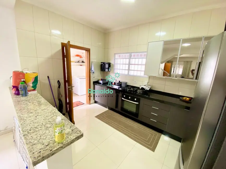 Casa com 3 quartos à venda, 112m2 em Bertioga - SP - imagem 7 Foto 7 de Casa com 3 quartos à venda, 112m2 em Bertioga - SP