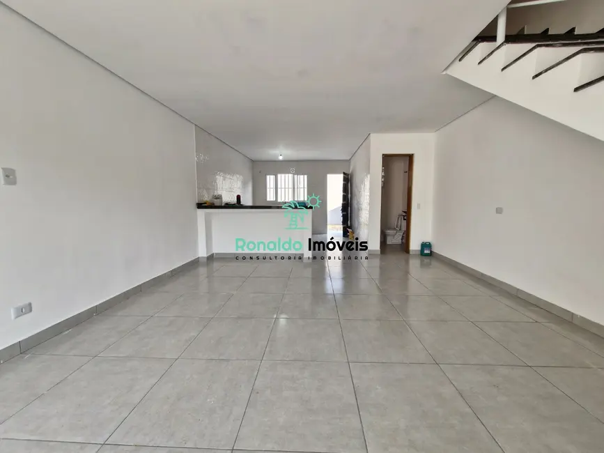 Casa com 2 quartos à venda, 105m2 em Bertioga - SP - imagem 6 Foto 6 de Casa com 2 quartos à venda, 105m2 em Bertioga - SP