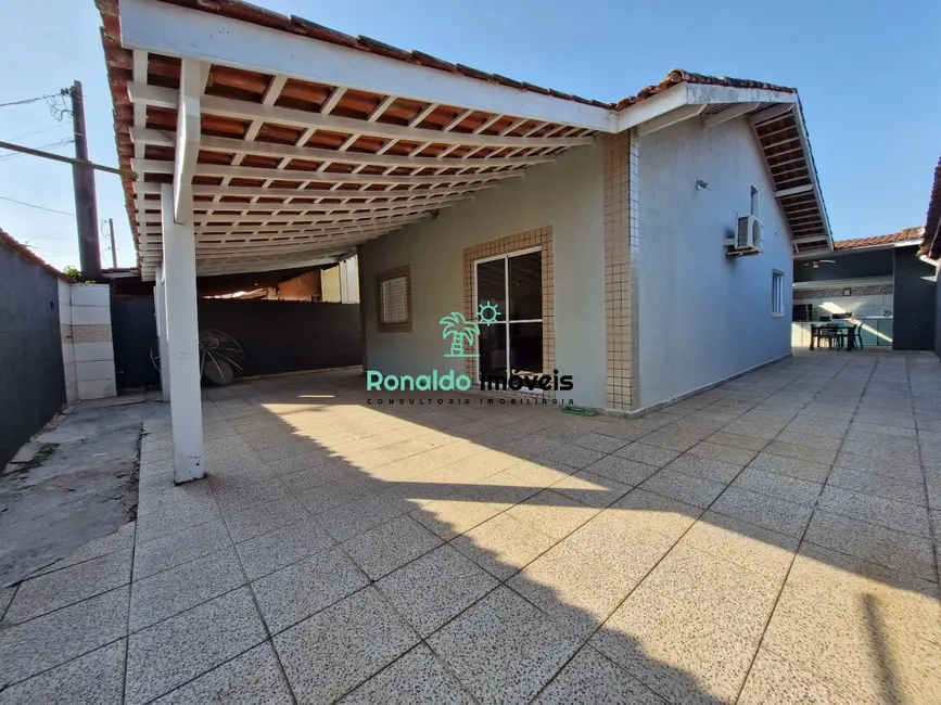 Foto 2 de Casa com 2 quartos à venda, 90m2 em Centro, Bertioga - SP