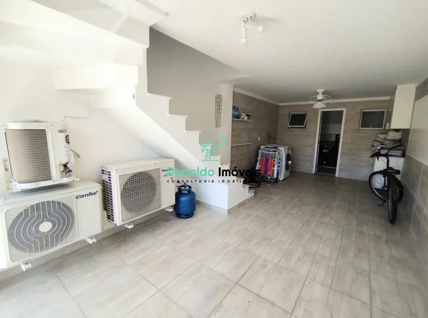 Casa com 2 quartos à venda, 83m2 em Centro, Bertioga - SP - imagem 8 Foto 8 de Casa com 2 quartos à venda, 83m2 em Centro, Bertioga - SP