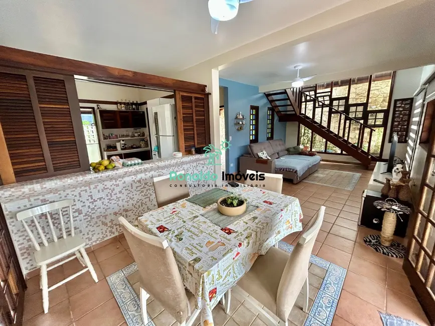 Foto 5 de Casa de Condomínio com 2 quartos à venda, 220m2 em Bertioga - SP