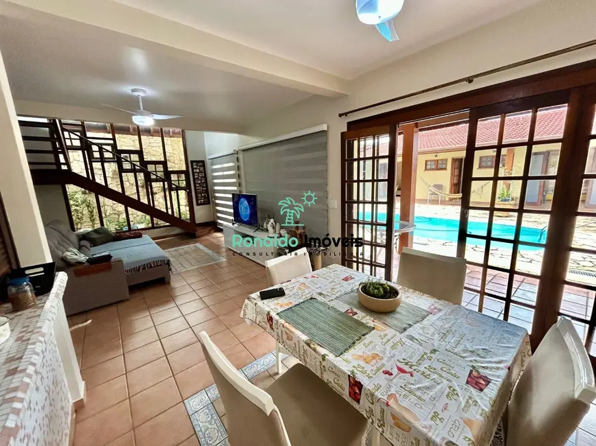 Foto 9 de Casa de Condomínio com 2 quartos à venda, 220m2 em Bertioga - SP