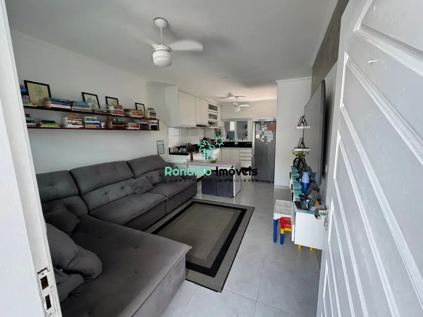 Casa com 2 quartos à venda, 93m2 em Centro, Bertioga - SP - imagem 5 Foto 5 de Casa com 2 quartos à venda, 93m2 em Centro, Bertioga - SP