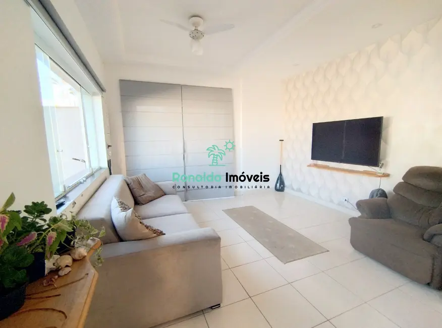 Foto 8 de Casa com 7 quartos à venda, 242m2 em Centro, Bertioga - SP