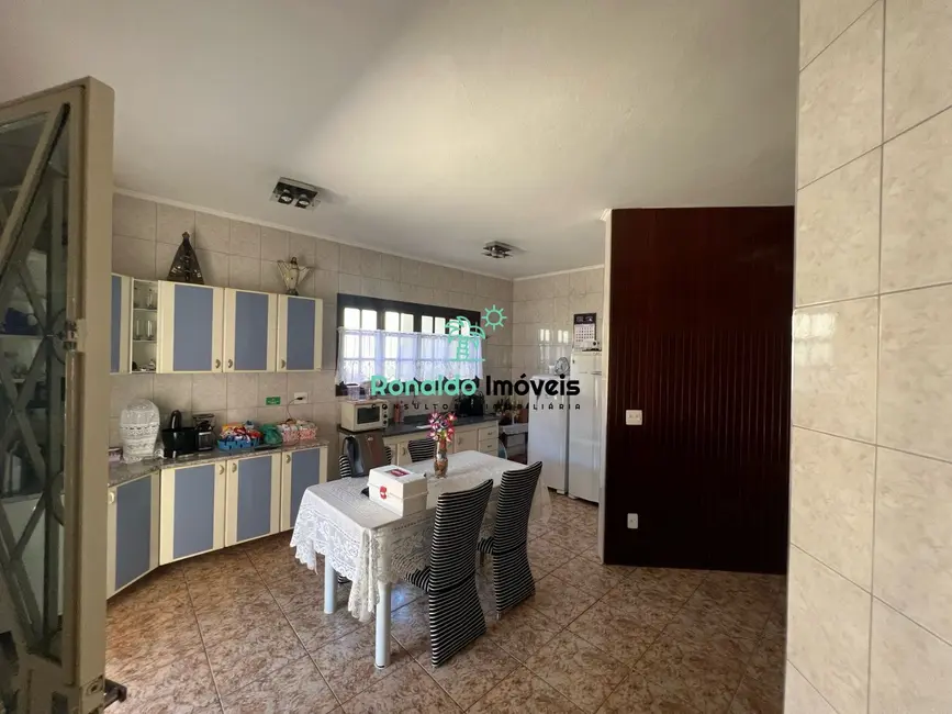 Foto 8 de Casa com 4 quartos à venda, 260m2 em Centro, Bertioga - SP