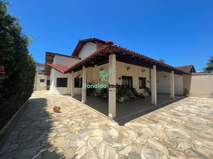 Foto 1 de Casa com 4 quartos à venda, 260m2 em Centro, Bertioga - SP