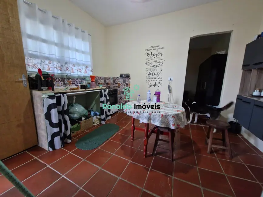 Foto 8 de Casa com 2 quartos à venda, 180m2 em Bertioga - SP