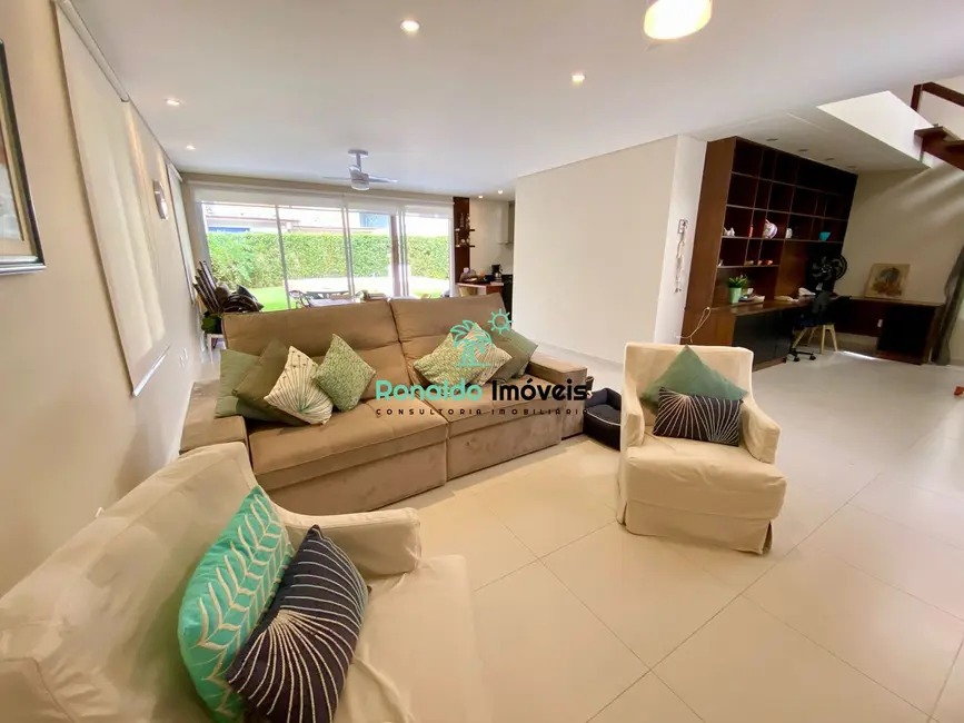 Foto 6 de Casa de Condomínio com 3 quartos à venda, 301m2 em Bertioga - SP