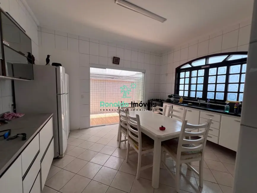 Foto 4 de Apartamento com 3 quartos à venda, 110m2 em Bertioga - SP
