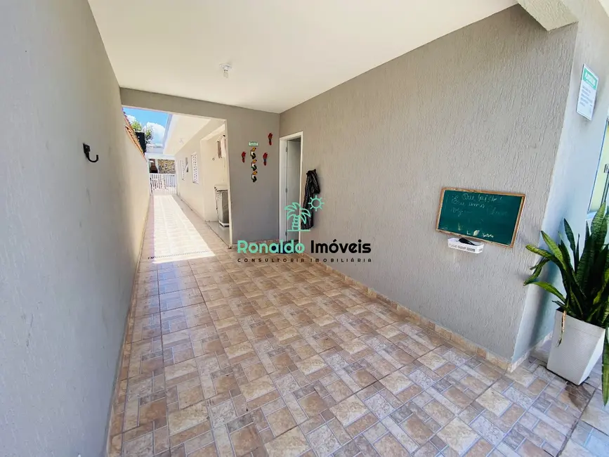 Casa com 3 quartos à venda, 80m2 em Centro, Bertioga - SP - imagem 4 Foto 4 de Casa com 3 quartos à venda, 80m2 em Centro, Bertioga - SP