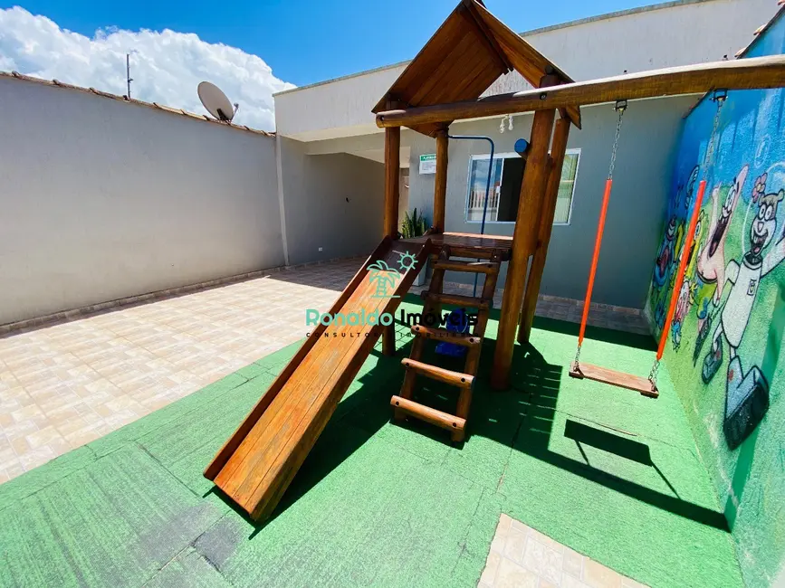 Casa com 3 quartos à venda, 80m2 em Centro, Bertioga - SP - imagem 2 Foto 2 de Casa com 3 quartos à venda, 80m2 em Centro, Bertioga - SP