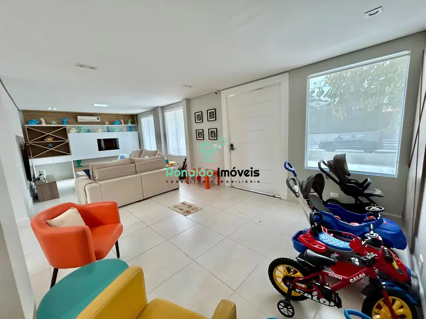 Foto 9 de Casa de Condomínio com 5 quartos à venda, 380m2 em Bertioga - SP