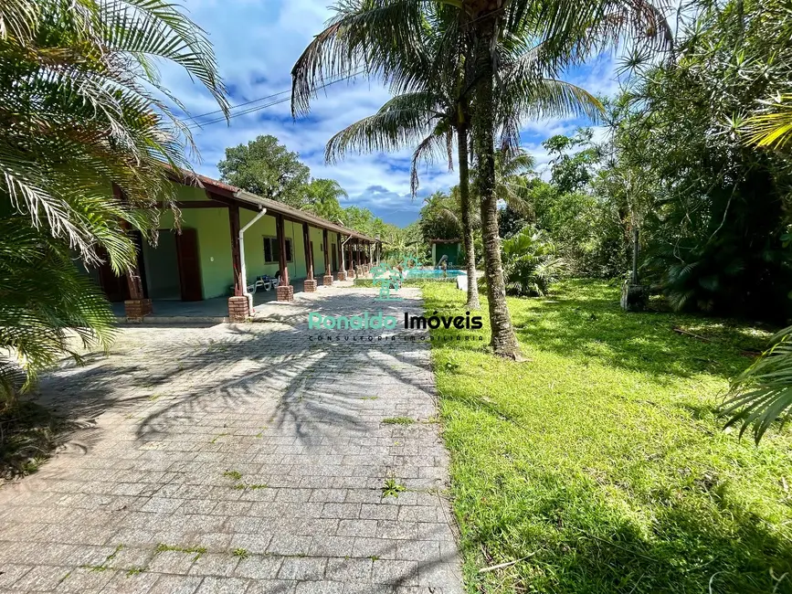 Foto 3 de Casa com 3 quartos à venda, 328m2 em Centro, Bertioga - SP