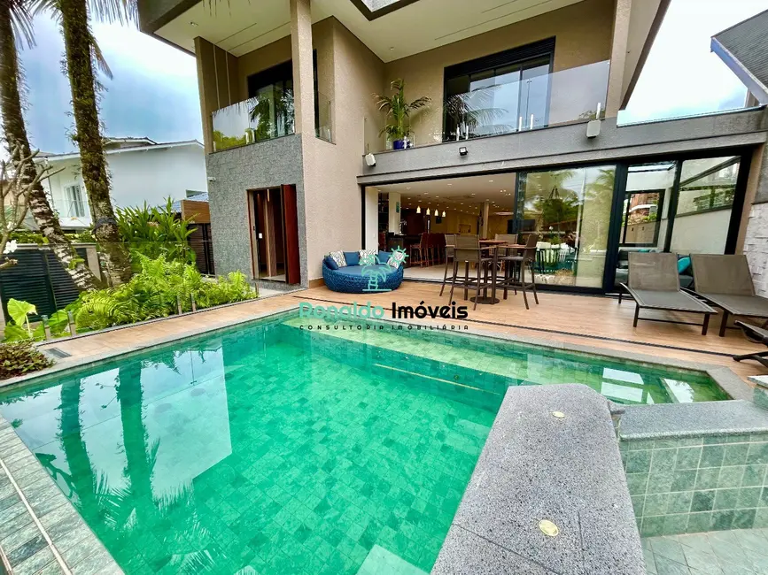 Foto 2 de Casa de Condomínio com 6 quartos à venda, 383m2 em Bertioga - SP