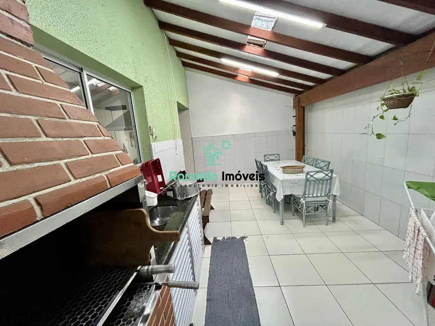 Foto 8 de Casa de Condomínio com 2 quartos à venda, 70m2 em Bertioga - SP