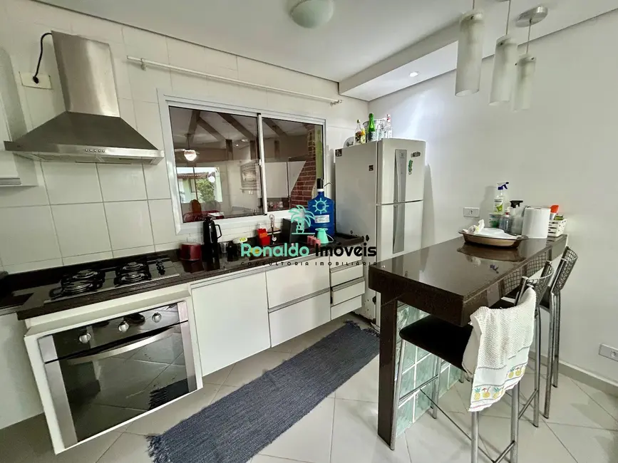 Foto 4 de Casa de Condomínio com 2 quartos à venda, 70m2 em Bertioga - SP