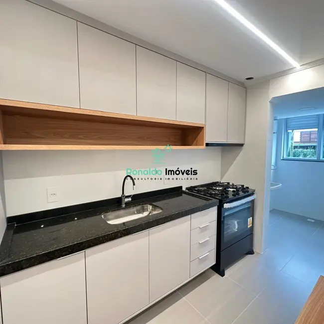 Foto 6 de Apartamento com 2 quartos à venda, 81m2 em Bertioga - SP