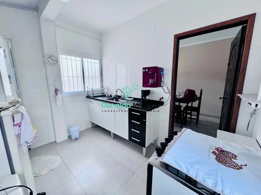 Foto 9 de Casa com 2 quartos à venda, 177m2 em Centro, Bertioga - SP