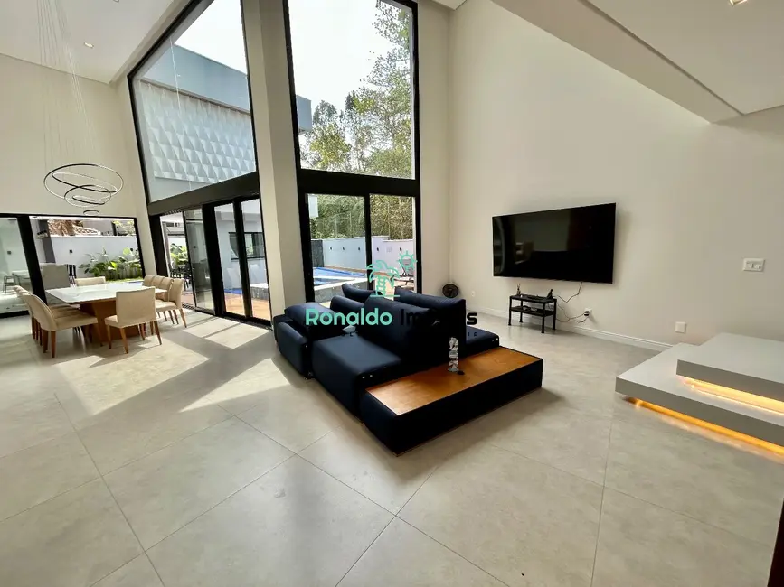 Foto 9 de Casa de Condomínio com 5 quartos à venda, 409m2 em Bertioga - SP