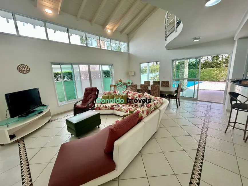 Casa de Condomínio com 5 quartos à venda, 293m2 em Bertioga - SP - imagem 8 Foto 8 de Casa de Condomínio com 5 quartos à venda, 293m2 em Bertioga - SP